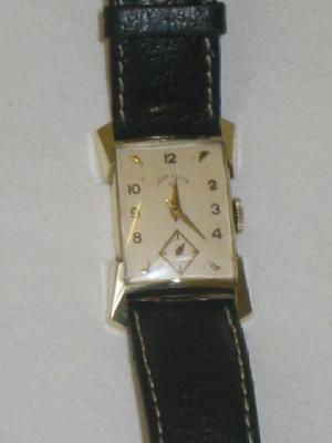 Appraisal: A GENTLEMANS CT GOLD LORD ELGIN WATCH the art deco