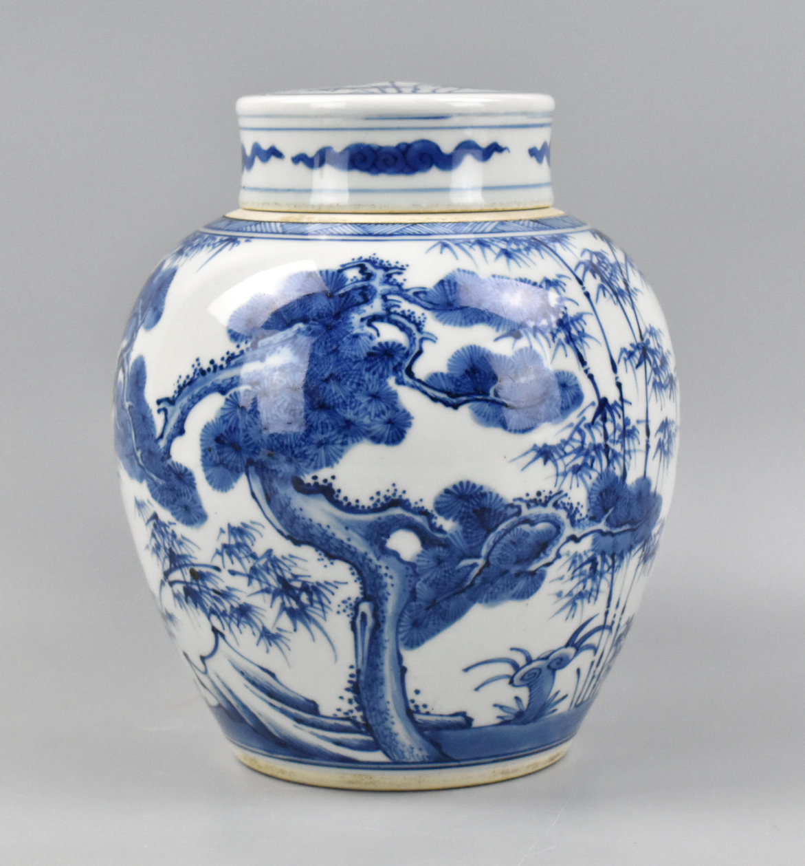 Appraisal: A Chinese blue white covered jar This urn shaped jar