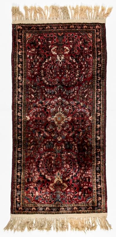 Appraisal: Antique Sarouk Rug Persia ' x ' Antique Sarouk Rug