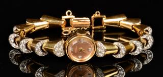 Appraisal: George Headley K Gold Diamond Watch George Headley designed k