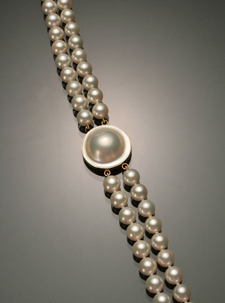 Appraisal: Choker Length Cultured and Mab Pearl Necklace Knotted The double