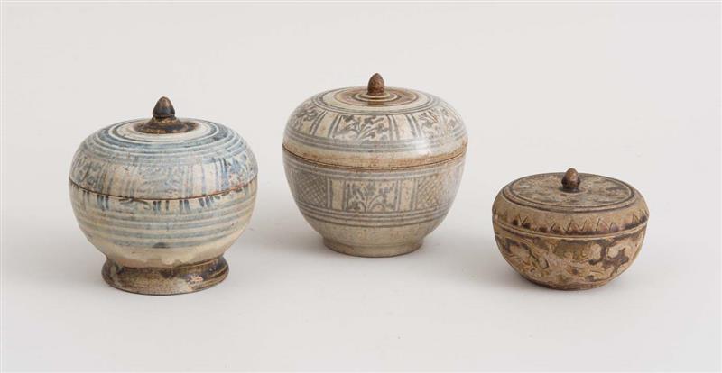 Appraisal: TWO VIETNAMESE UNDERGLAZED BLUE POTTERY COVERED BOWLS POSSIBLY ANAMESE Together