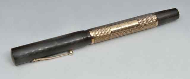 Appraisal: A WATERMAN'S CT GOLD MOUNTED FOUNTAIN PEN long