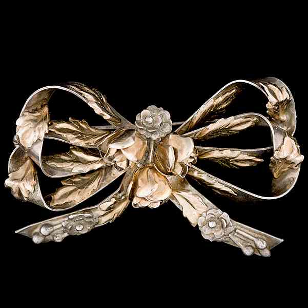 Appraisal: Hobe Brooch A vintage Hobe brooch all signed pieces are