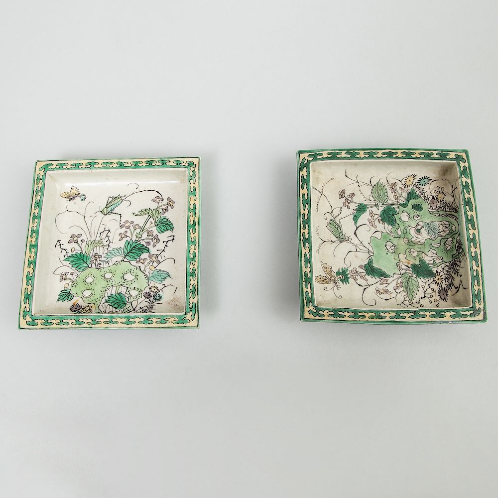 Appraisal: Pair of Small Chinese Famille Verte Porcelain Square Dishes With