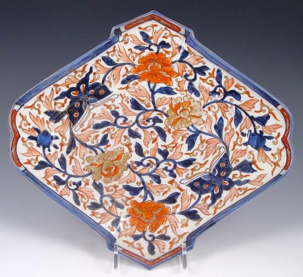 Appraisal: JAPANESE IMARI DISH Diamond in form Floraland moth design in