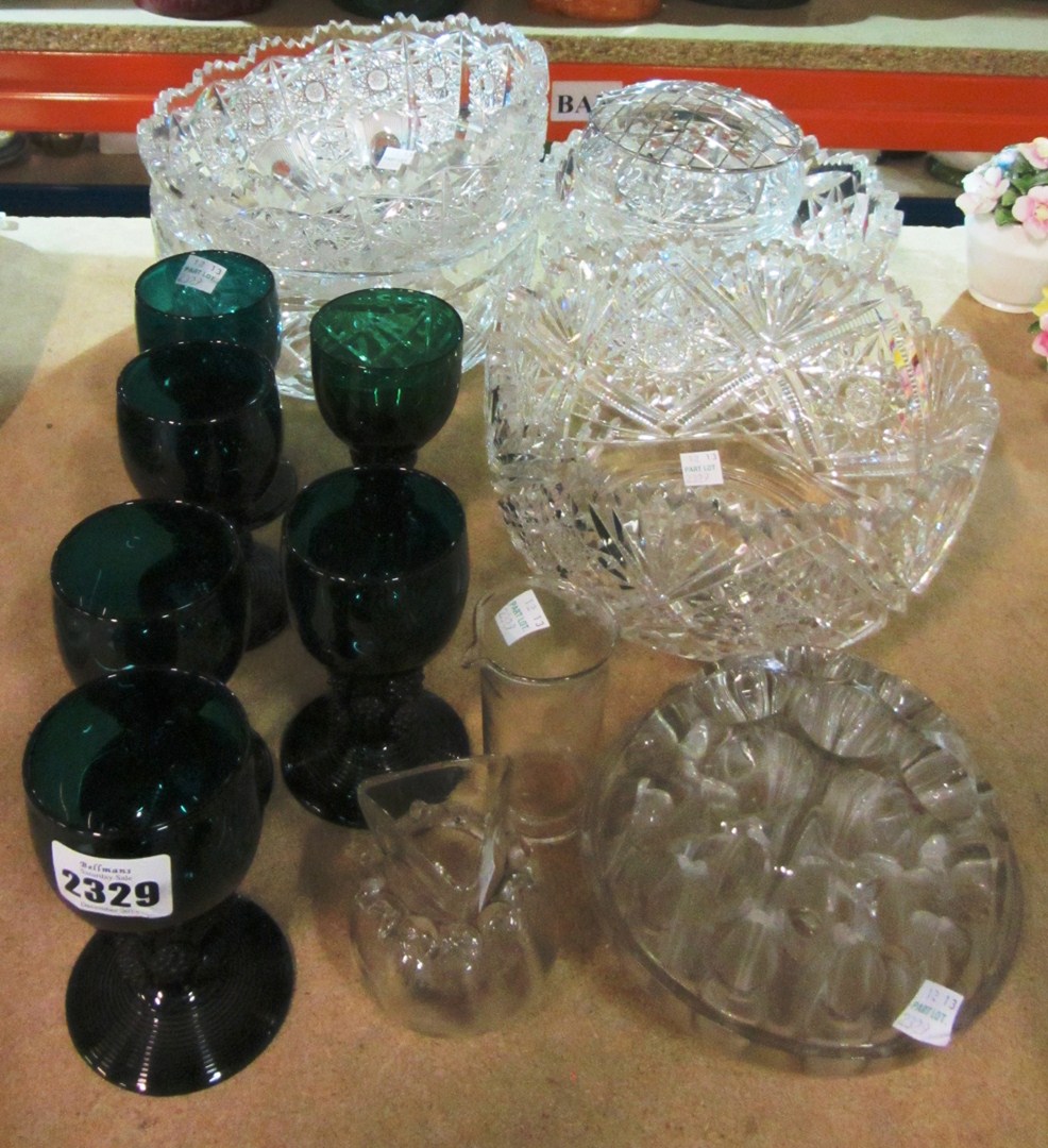 Appraisal: A small quantity of cut glass and a set of