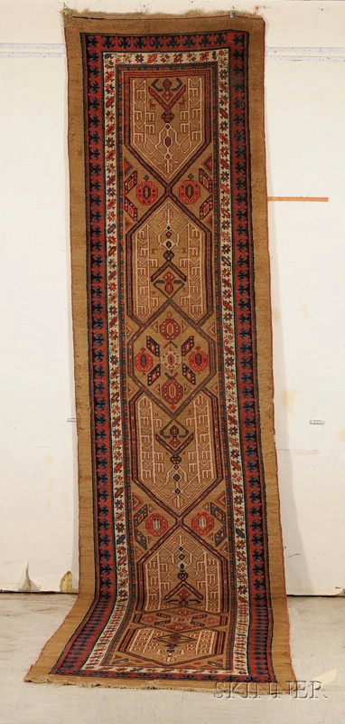 Appraisal: Serab Runner Northwest Persia late th century some moth damage