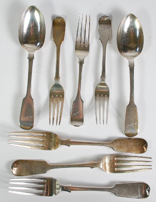 Appraisal: VICTORIAN SILVER MATCHED CUTLERY PIECES fiddle handled with engraved initials