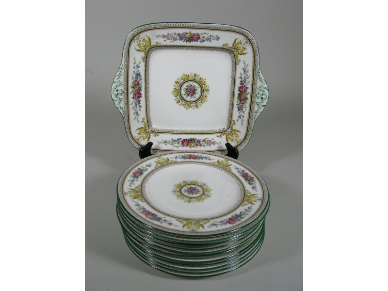 Appraisal: Wedgwood China Dinner Service Columbia pieces including luncheon plates bread