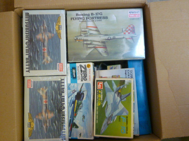 Appraisal: Thirty five plastic kits mainly plane and boat models mostly