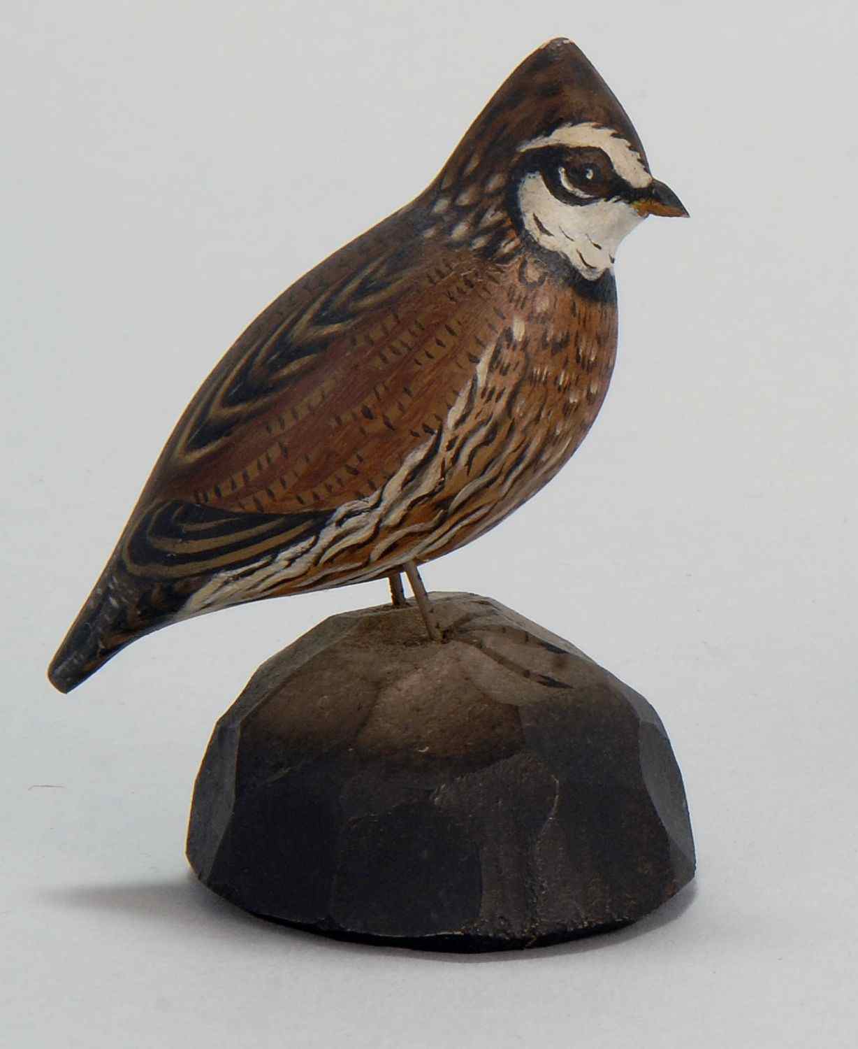 Appraisal: MINIATURE BOBWHITE QUAIL CARVINGBy A E Crowell of East Harwich