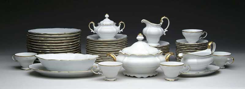 Appraisal: LARGE -PIECE GOLD BAND DINNER SERVICE BY JOHANN HAVILAND Green