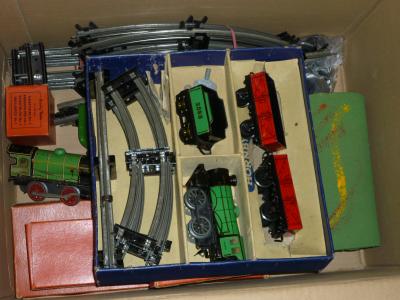 Appraisal: Hornby MO goods set with clockwork - - locomotive in