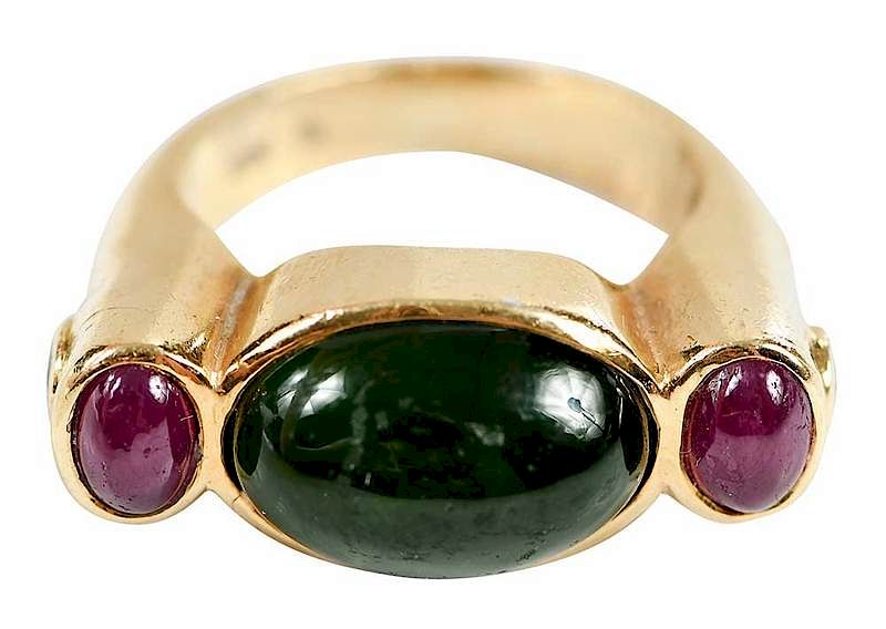 Appraisal: kt Gemstone Ring oval green tourmaline cabochon approx x mm