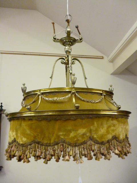 Appraisal: A BRASS RISE AND FALL CEILING LIGHT PENDANT early th