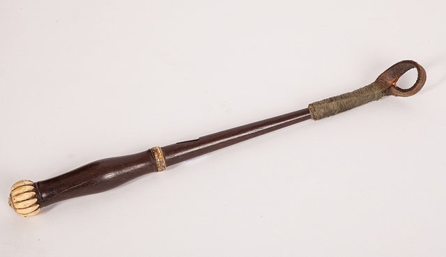 Appraisal: AN AUSTRALIAN HARDWOOD STOCK WHIP HANDLE with bone ornament cm