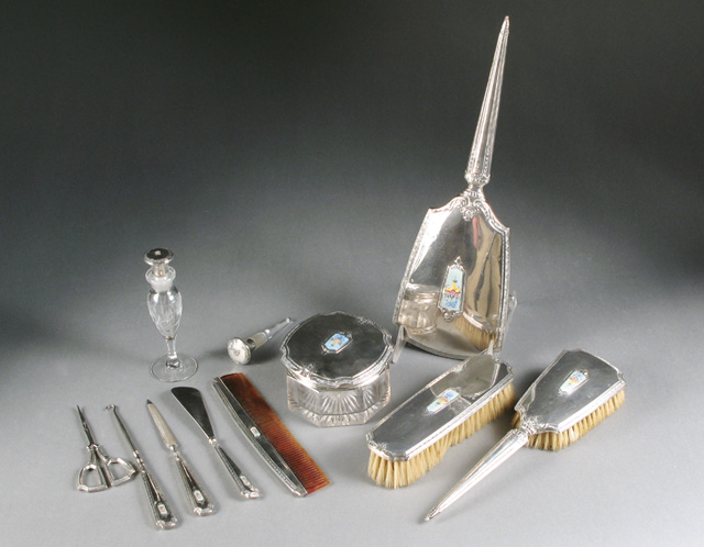 Appraisal: AMERICAN STERLING SILVER DRESSER SET pieces by Saart Brothers having