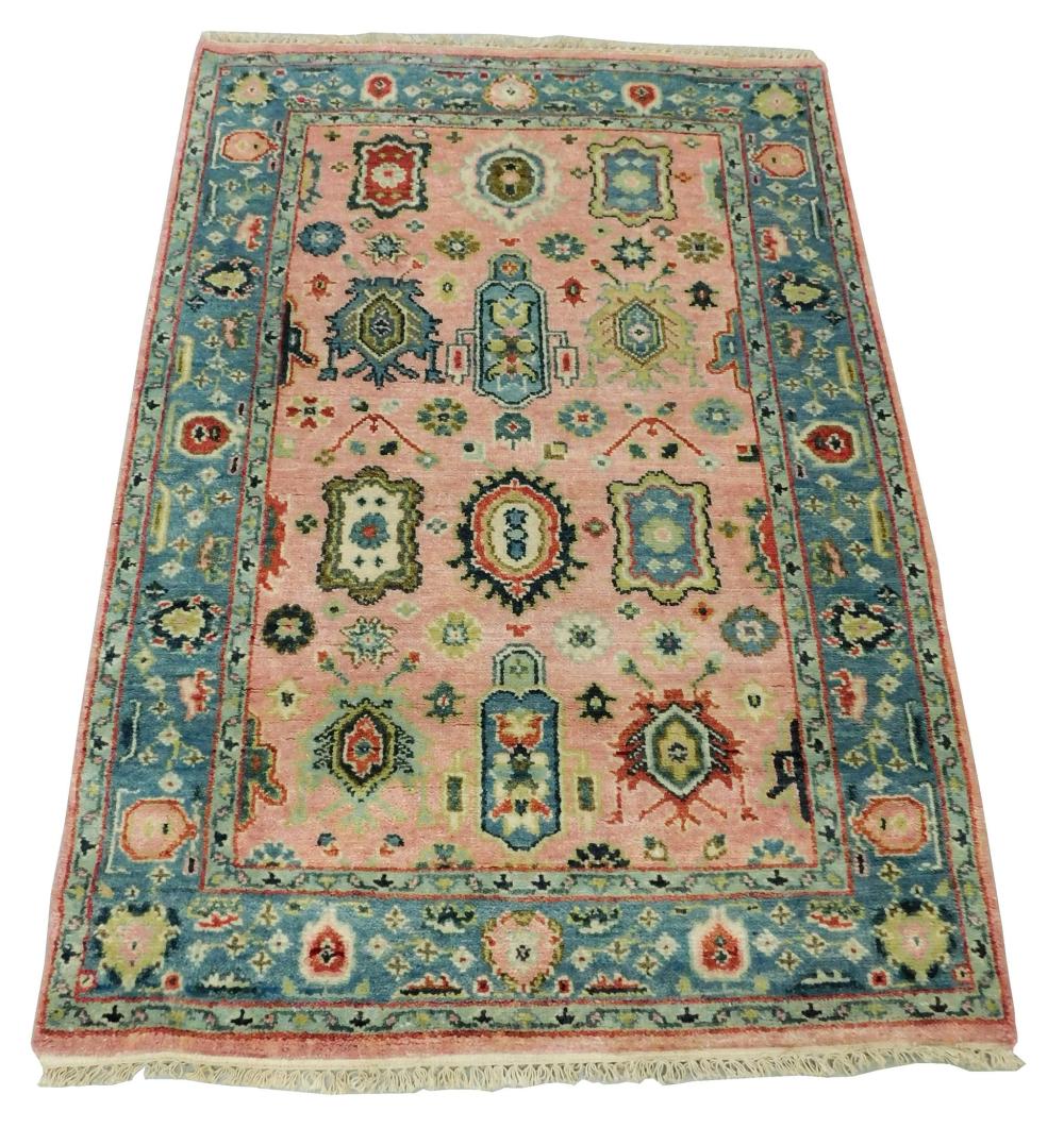 Appraisal: RUG Laristan Mahal ' x ' hand-woven wool light pink