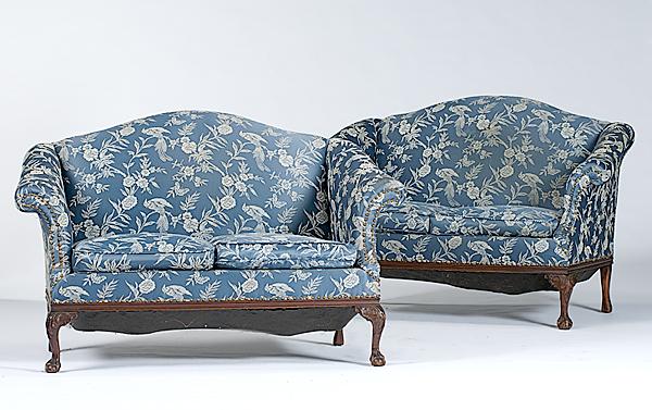 Appraisal: PAIR OF CHIPPENDALE-STYLE SETTEES American late th early th century