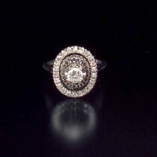 Appraisal: DIAMOND Dress ring in k white gold c Oval ring