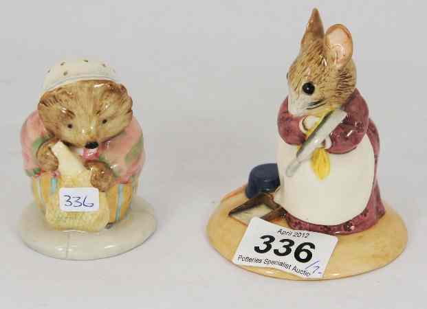 Appraisal: Beswick Beatrix Potter Figures Hunca Munca and Mrs Tiggywinkle Buys