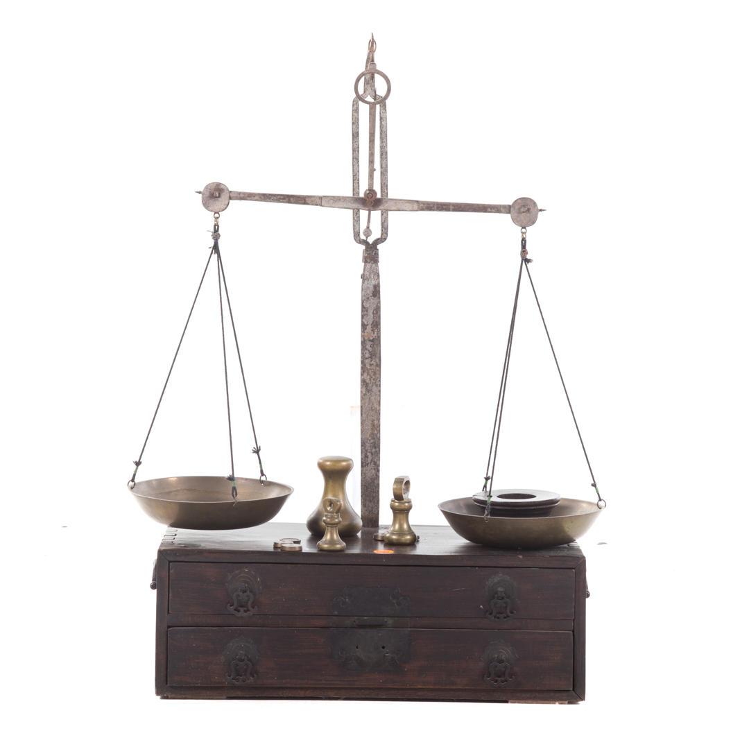 Appraisal: Balance scale with weights