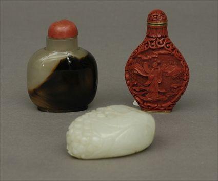 Appraisal: Three Chinese Lacquer Jade and Agate Snuff Bottles to in