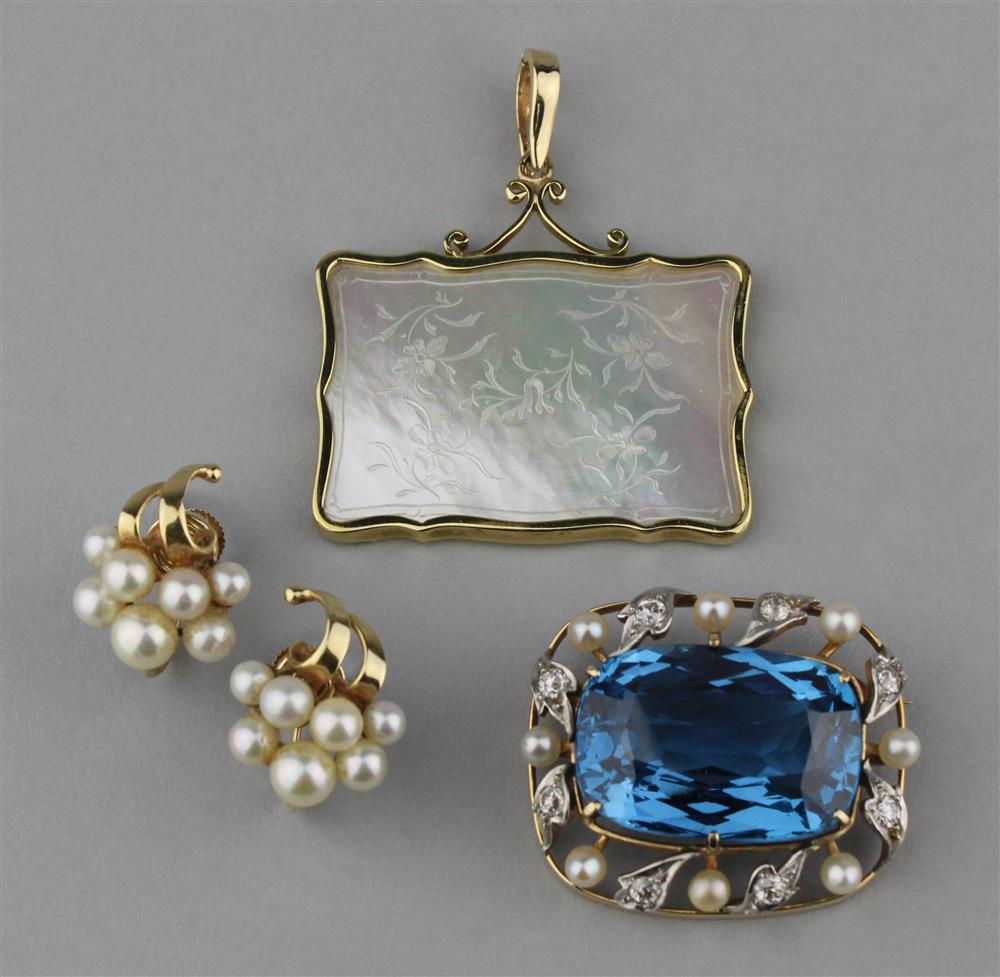 Appraisal: EDWARDIAN K YELLOW GOLD BLUE TOPAZ PEARL AND DIAMOND BROOCH