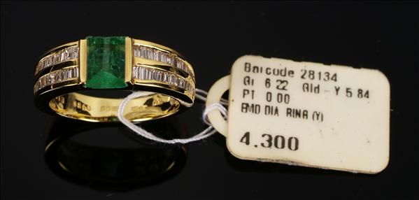 Appraisal: A emerald and diamond ring by Dianoor centring on a