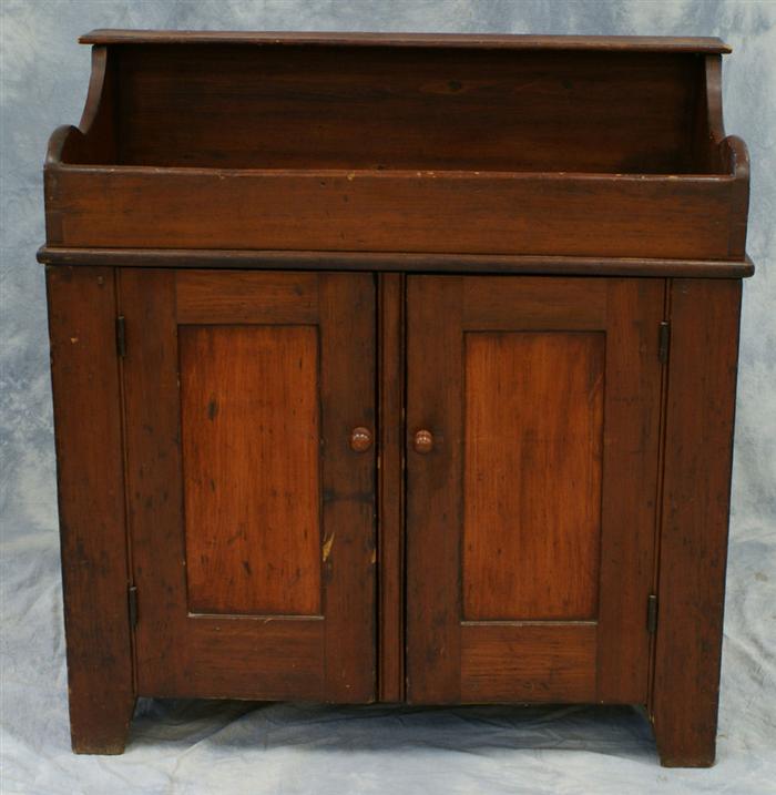 Appraisal: Small poplar dry sink w d h dovetail construction Estimate