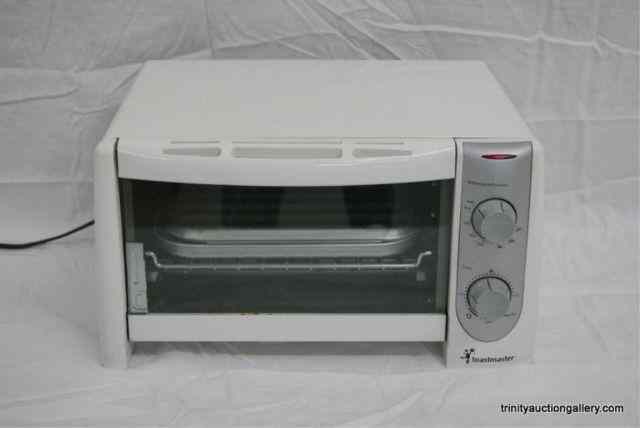 Appraisal: Toastmaster Slice Electric Toaster OvenFrom the estate is a Toastmaster