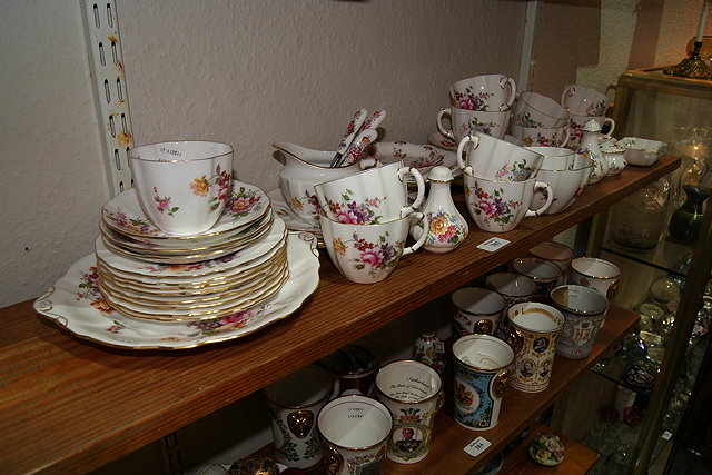 Appraisal: A ROYAL CROWN DERBY 'DERBY POSIES' TEASET