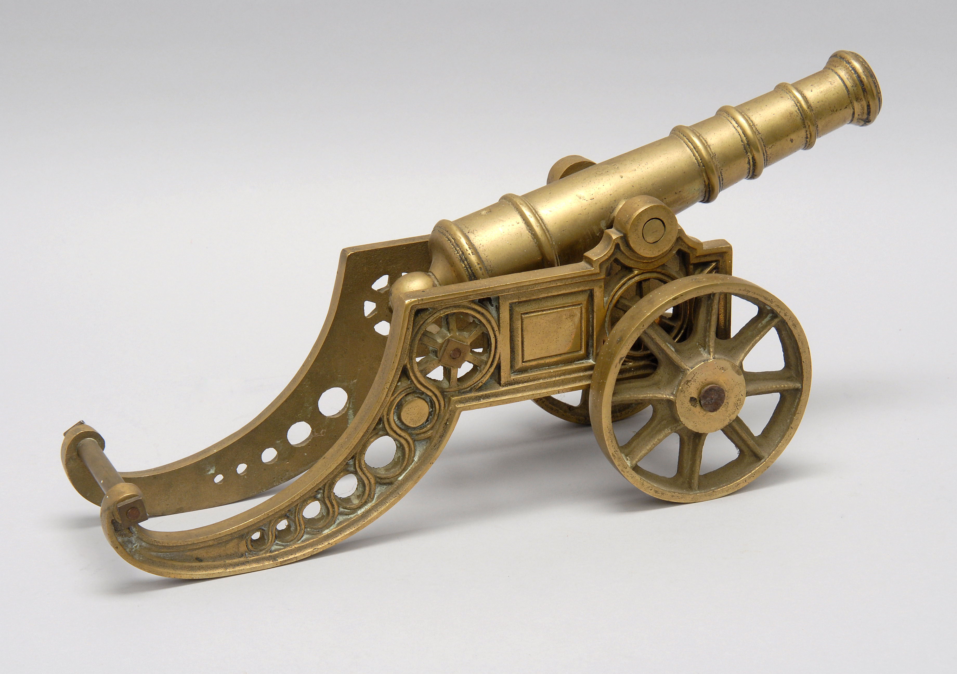 Appraisal: CAST MODEL OF A PORT CANNON th CenturyWith carriage Length