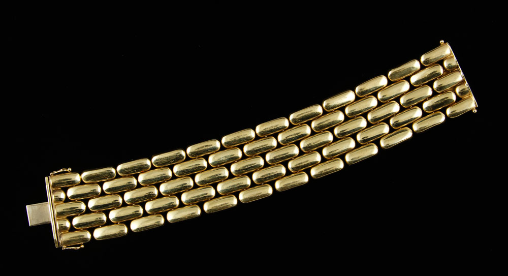 Appraisal: - K Panther Bracelet k yellow gold Panther bracelet approximately