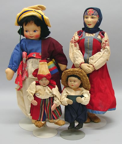 Appraisal: Lot of dolls Soviet Union dolls - pr and female