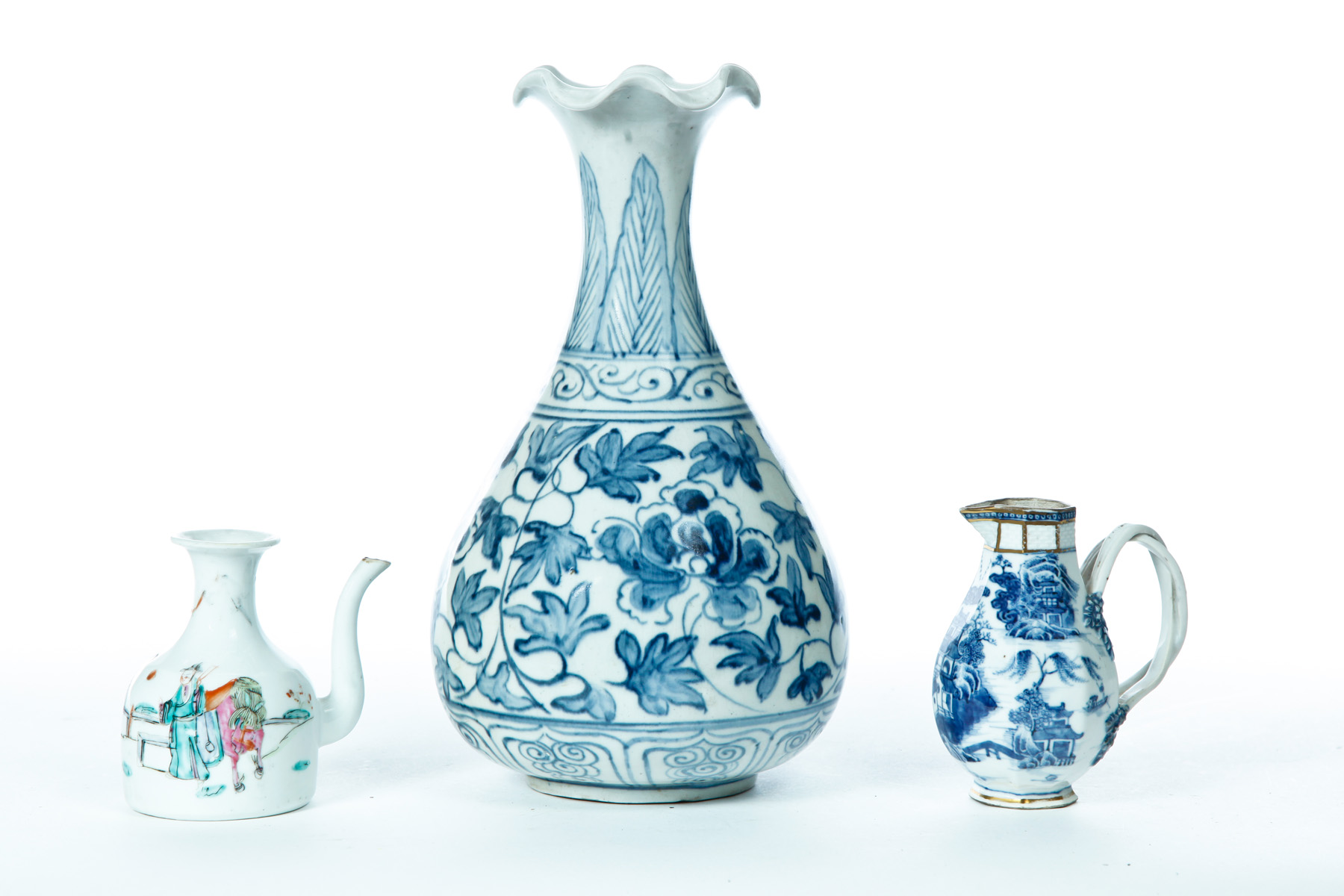 Appraisal: THREE PIECES OF CHINESE PORCELAIN Eighteenth- th century Small Famille