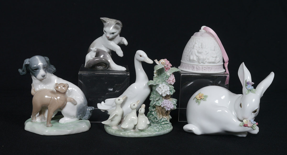 Appraisal: LLADRO PORCELAIN FIGURES CAT AND MOUSE Juan Huerta sculptor issued