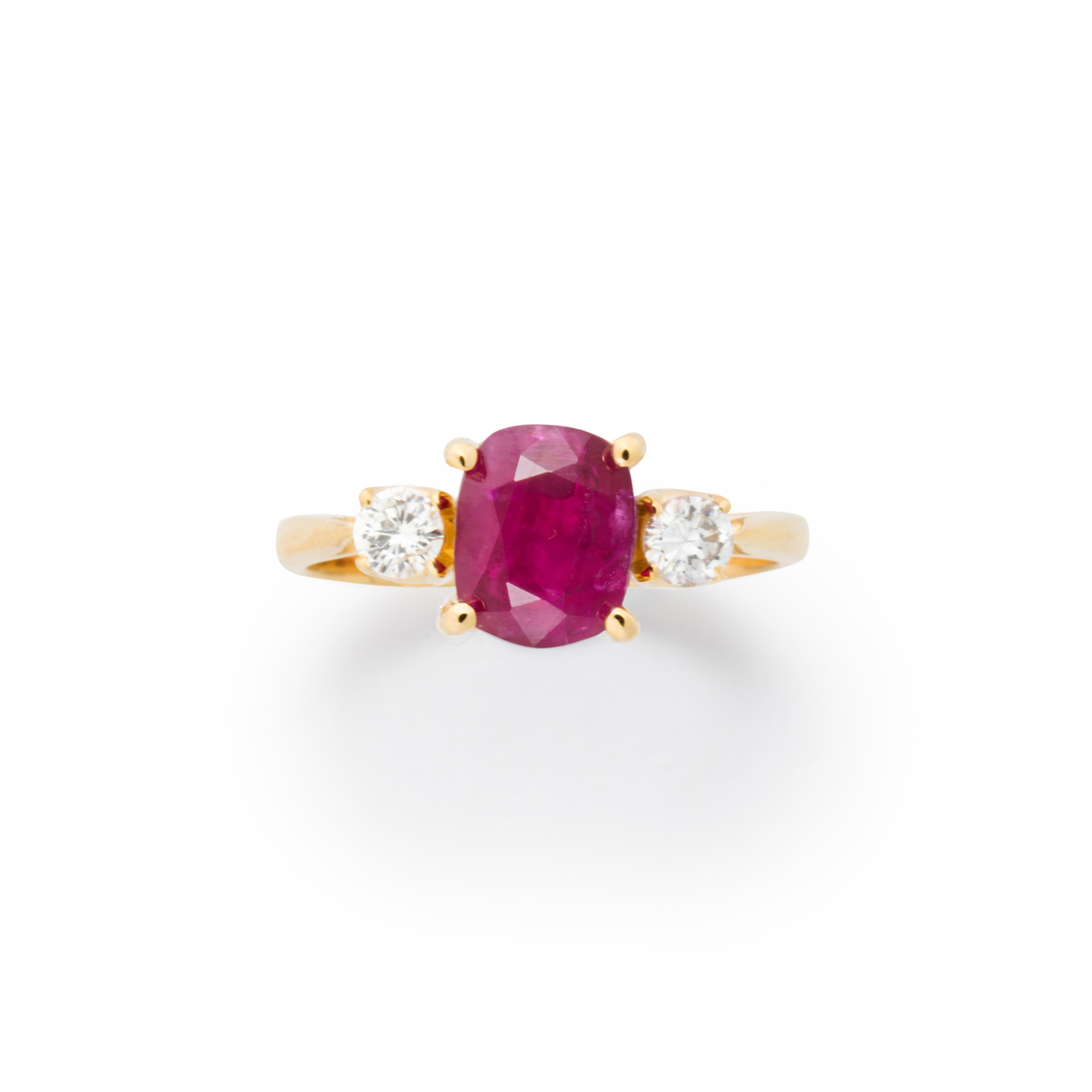 Appraisal: AN UNHEATED BURMA RUBY DIAMOND AND EIGHTEEN KARAT GOLD RING