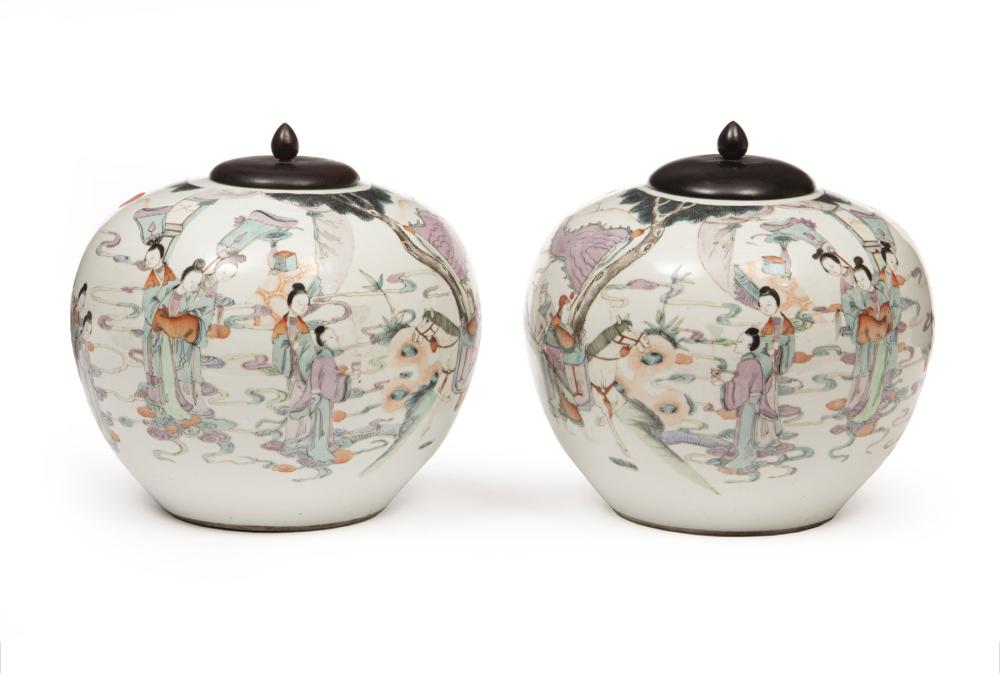 Appraisal: Pair of Chinese Famille Rose Porcelain Globular Jars th th