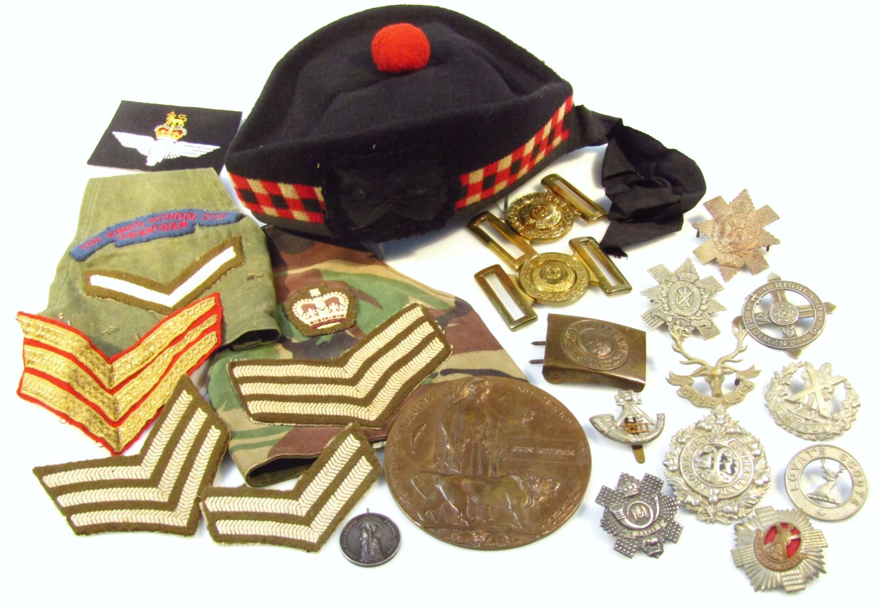 Appraisal: Various war related badges etc to include a WWI Death