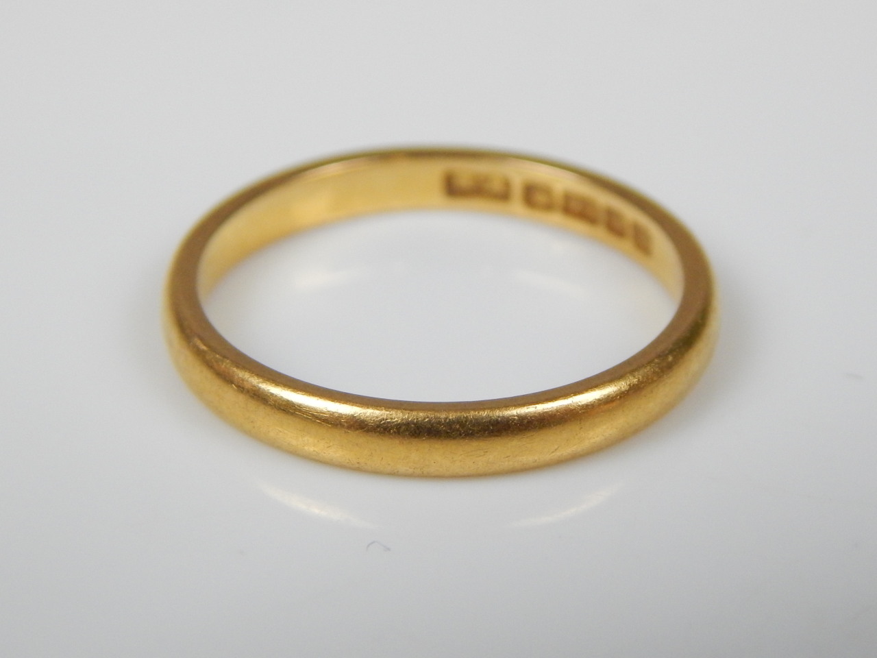 Appraisal: A ct gold wedding band g