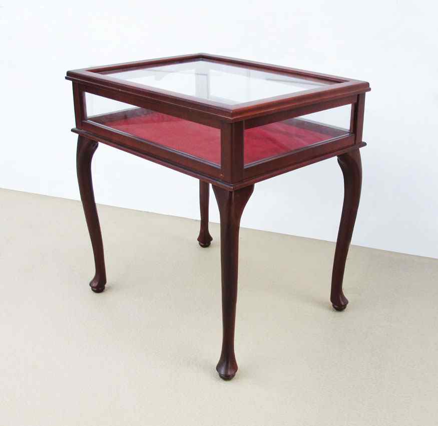 Appraisal: LIFT TOP GLASS DISPLAY TABLE Glass top and sides contemporary