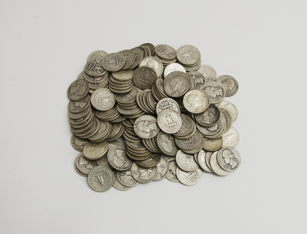 Appraisal: COLLECTION OF US SILVER QUARTERS An assembled collection of approx