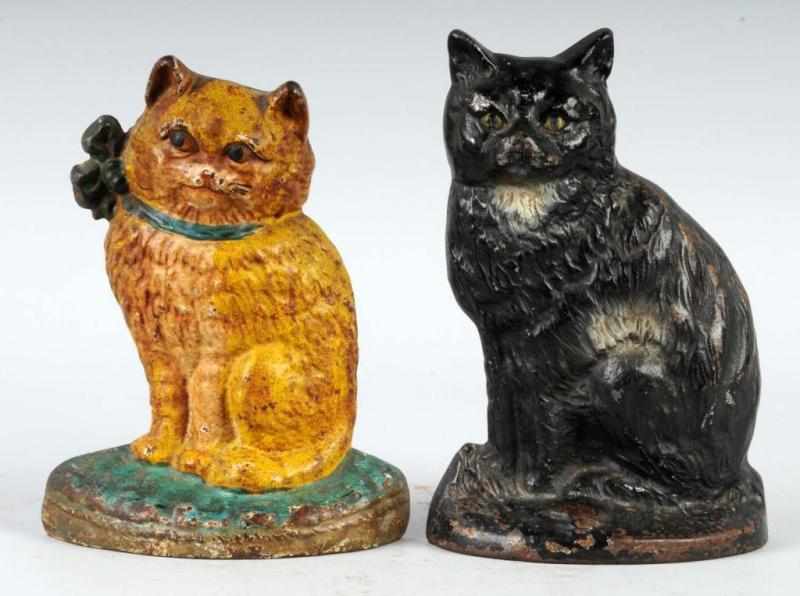 Appraisal: Lot of Sitting Cat Doorstops Description Made by Hubley and