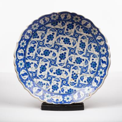 Appraisal: A Kutahya th Century style blue and white dish with