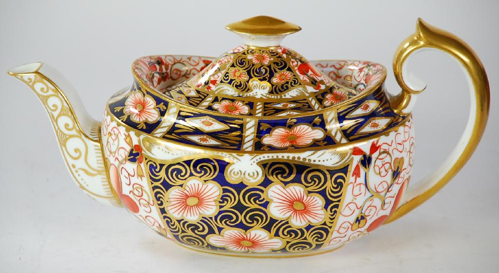 Appraisal: ROYAL CROWN DERBY JAPAN PATTERN CHINA TEAPOT oval with scroll