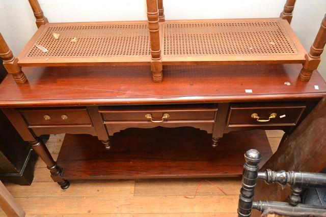 Appraisal: AN ANTIQUE STYLE MAHOGANY HALL TABLE