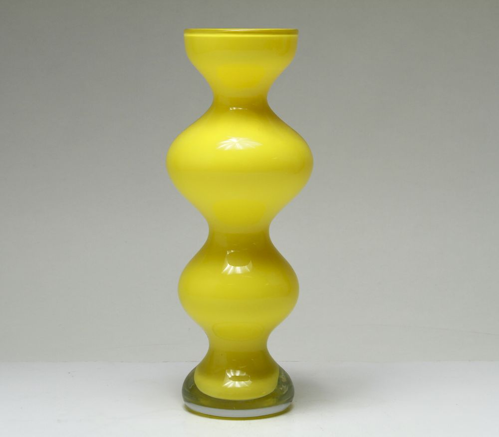 Appraisal: Mid-Century Empoli Manner Murano Cased Glass Vase Mid-century modern Empoli