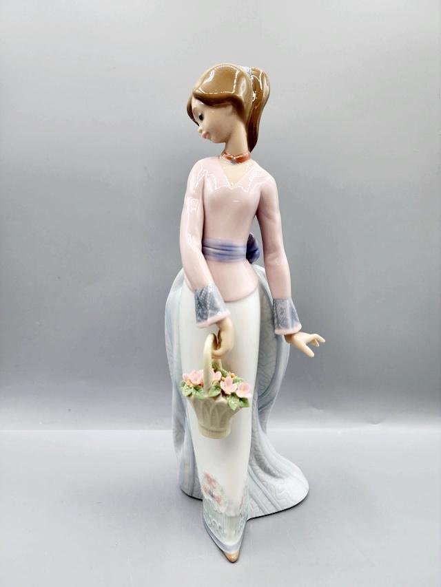 Appraisal: Lladro Basket of Love in its Original Box Measures about